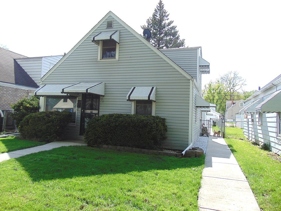 1st image of 34 Geneva Ave
