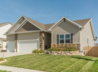 5025 NE Michael Ct, Ankeny, IA 50021