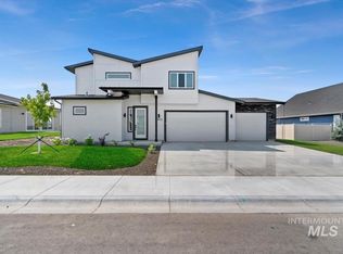 2955 W Firefoot Dr, Meridian, ID 83642