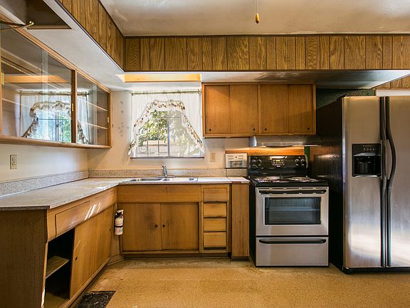 2nd image of 508 Dolores Dr SW
