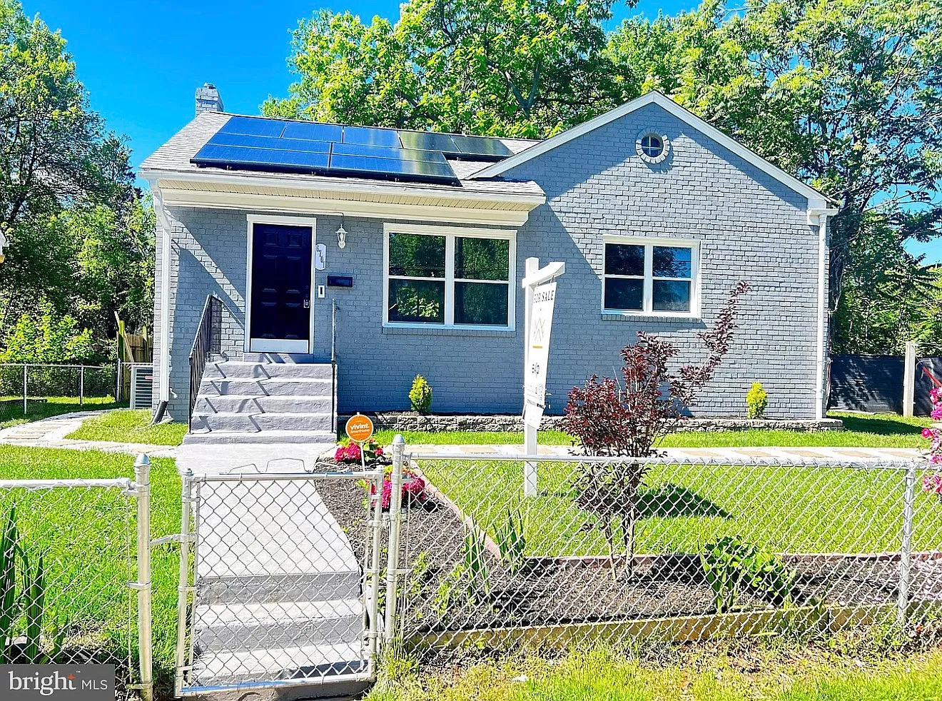 4 bed, 2309 sqft, $3,600 — Photo 1