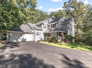 10862 Hunter Station Rd, Vienna, VA 22181