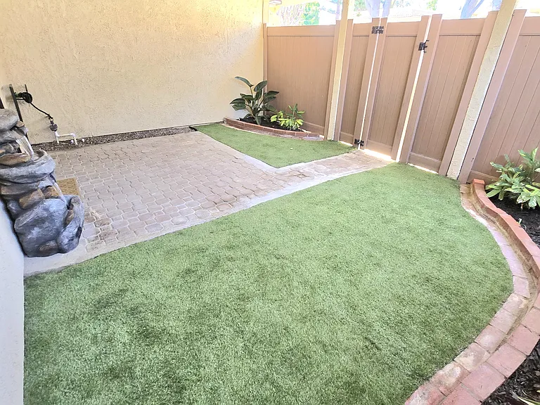 624 Thoreau Ln — Photo 28