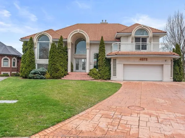 4572 Lake Grande Ct, Windsor, ON N9G 2R3