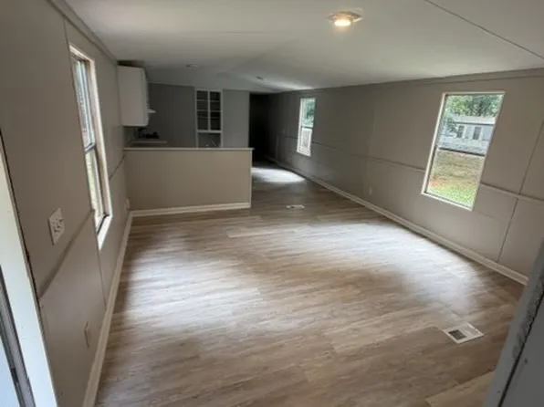 507 Cooke Dr, Westminster, SC 29693