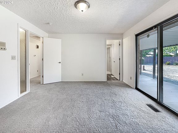 3rd image of 15114 SE McGillivray Blvd