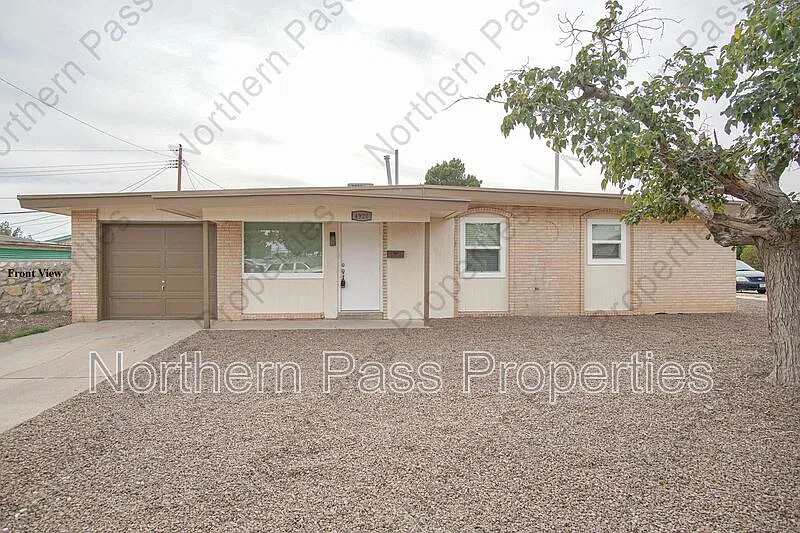 4 bed, 2.0 bath, 1256 sqft, $1,525 — Photo 1