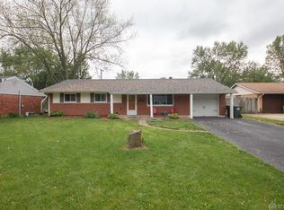 405 Merrymaid Dr, Englewood, OH