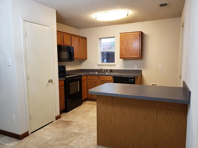 10257 Dallam Ln — Photo 3