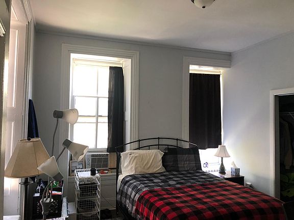 3rd image of 520 Woodland Ter APT 2F