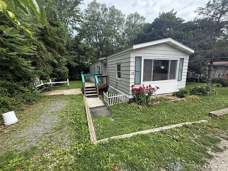 20 Tanglewood Park Dr — Photo 14