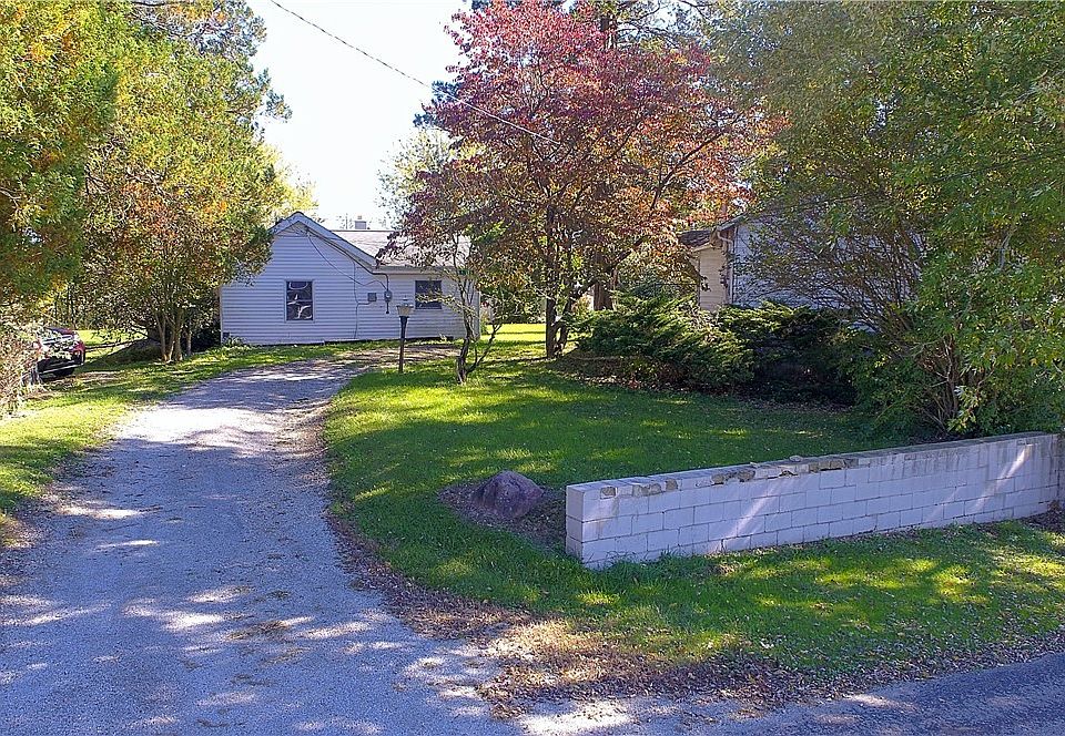 1st image of 133 Pine St