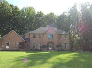 3205 Linden Pl, Canfield, OH 44406