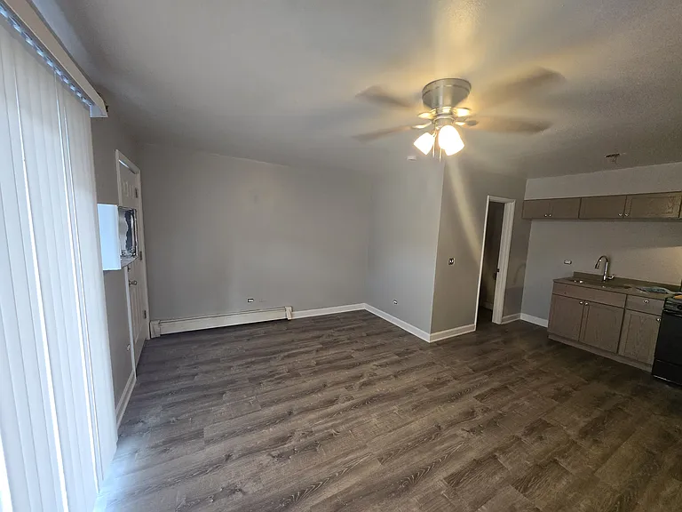 3034 Chicago Rd #4 — Photo 2