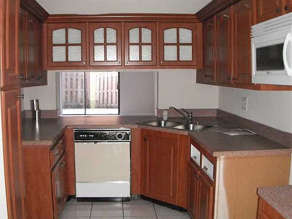 2nd image of 550 NW 214th St APT 102-6