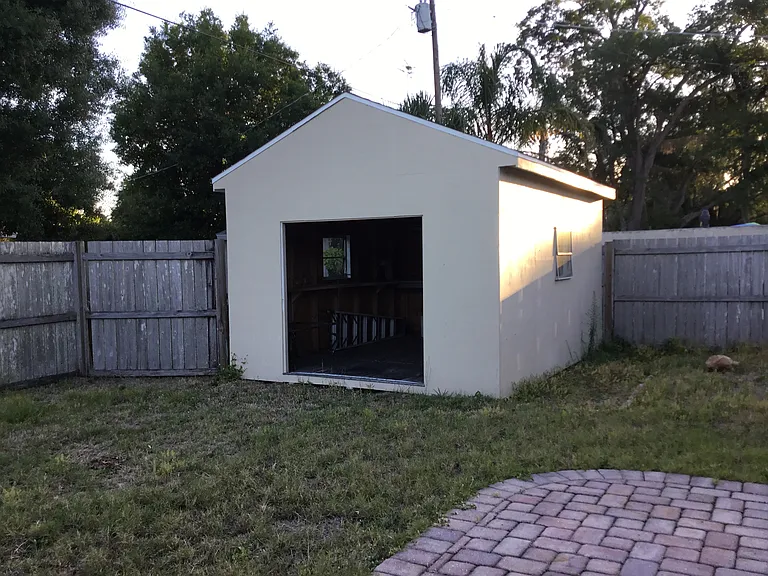 4518 Linwood St — Photo 32