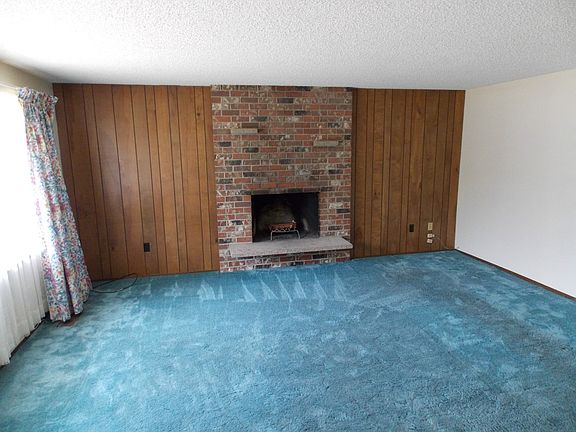 3rd image of 15211 15th Ave S