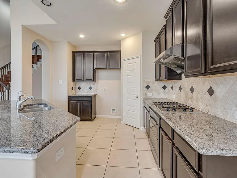 17602 Stamford Oaks Dr — Photo 6