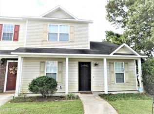 100 Meadow Brook Ln, Jacksonville, NC 28546