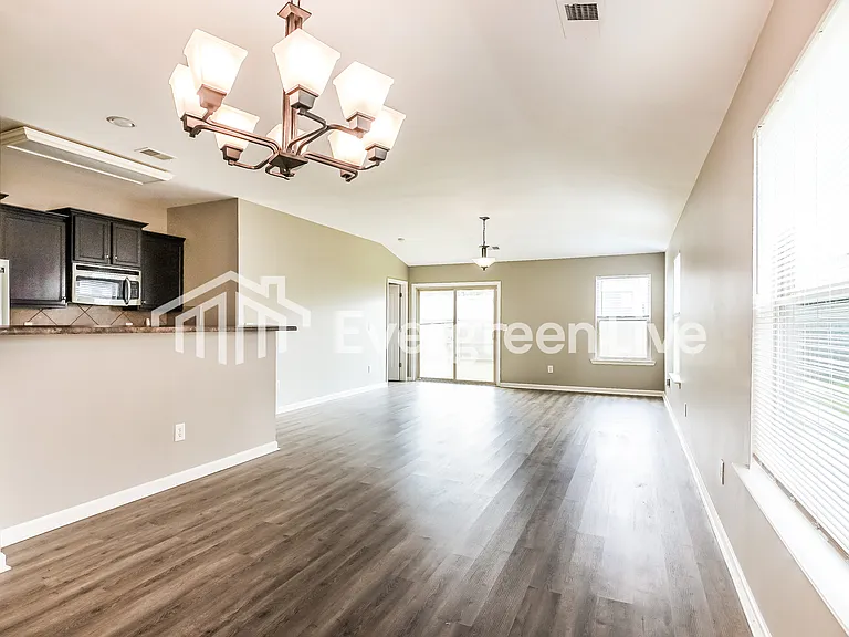 12602 Downing Dr — Photo 5