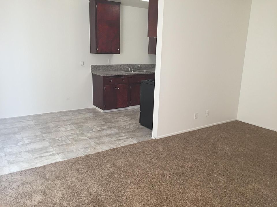 2nd image of 12506 Kornblum Ave