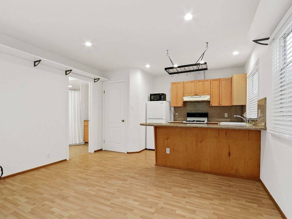 1st image of 818 Euclid St #A