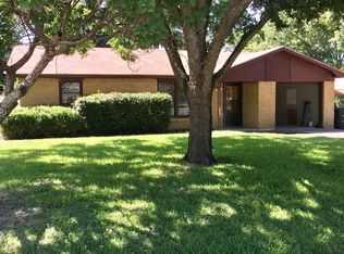105 Turner St, Cleburne, TX 76033