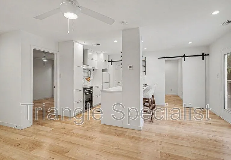 3555 Mill Run — Photo 4