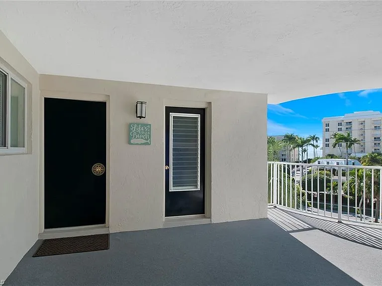 1300 Gulf Shore Blvd N #406 — Photo 19