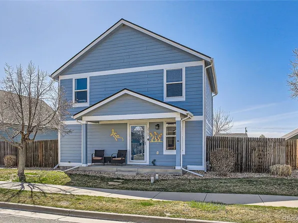 2757 Quarterland Street, Strasburg, CO 80136