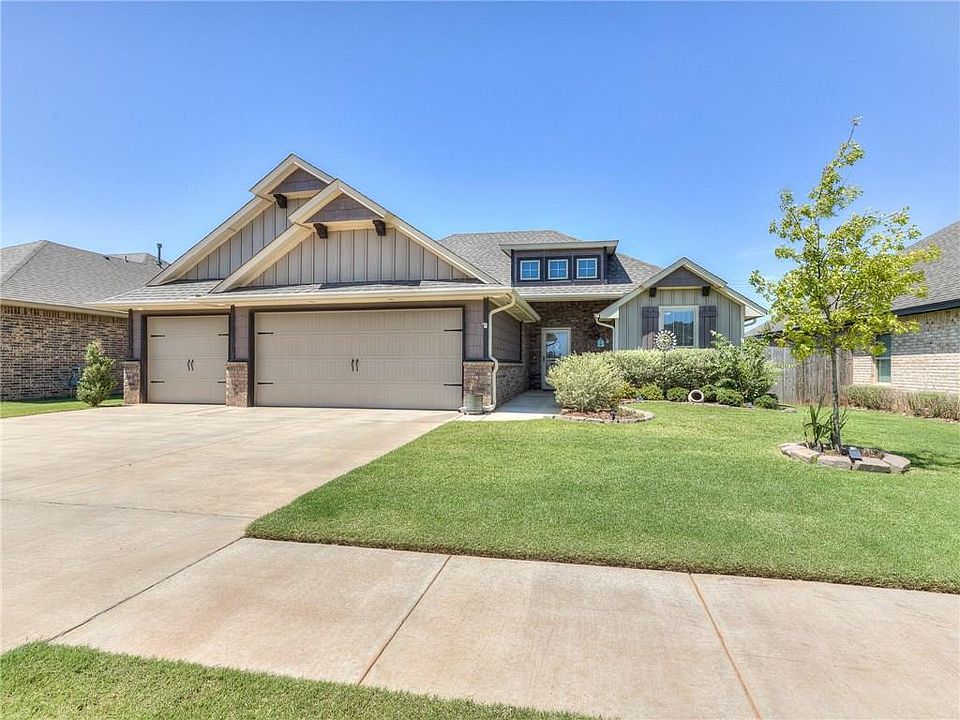 1st image of 16013 Villa Valeria Way