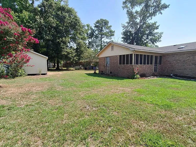 2814 Church St — Photo 14