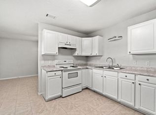 248 Four Mile Rd APT E, Freeport, FL 32439