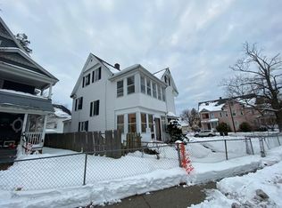 296 Dickinson St, Springfield, MA 01108