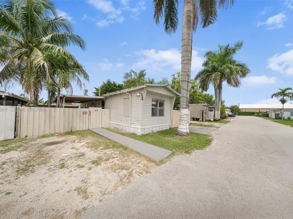 451 SE 8th St Lot 56, Homestead, FL 33030