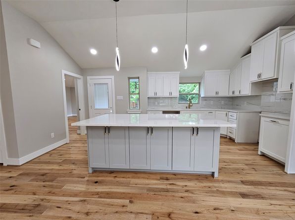 8622 Eden Valley Ln, Dallas, TX 75217
