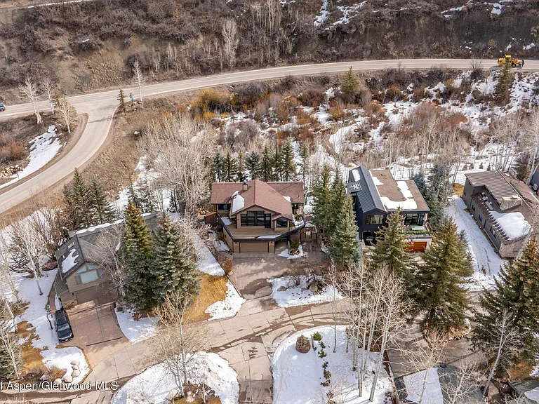 500 Fairway Dr — Photo 25