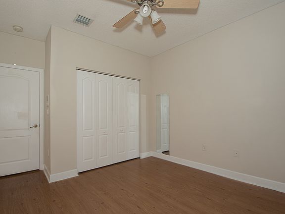 4th image of 5125 NW 112th Ct