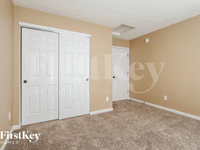 2243 Tanya Dr — Photo 11