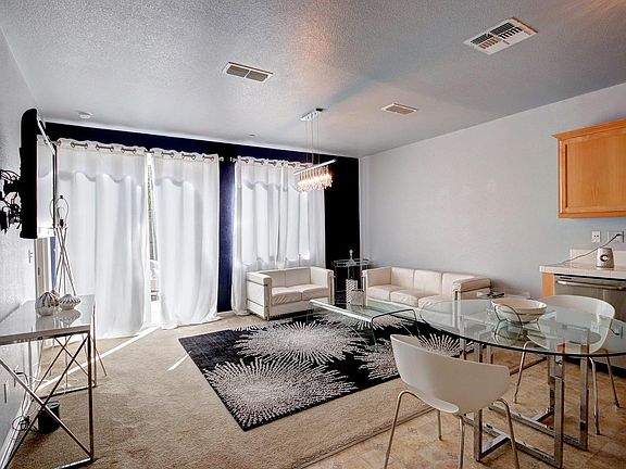 5th image of 7487 Wainscott Way