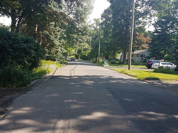 5th image of 34 Oakhill Ave