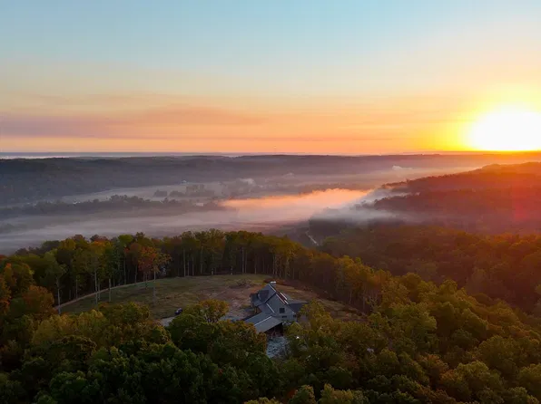 16000 Sunrise Watch Rd, Centerville, TN 37033