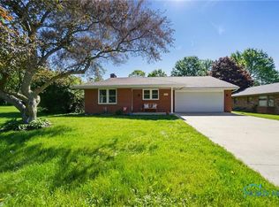 2715 Goldenrod Ln, Findlay, OH 45840