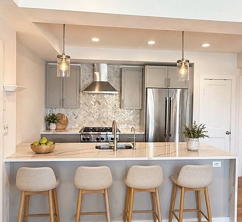 5th image of 50 Hichborn St #407