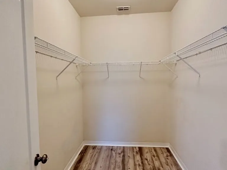 609 Prairie St — Photo 15