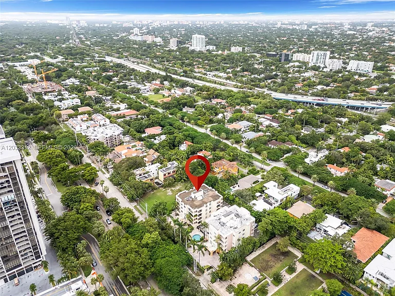1834 Brickell Ave #33 — Photo 27