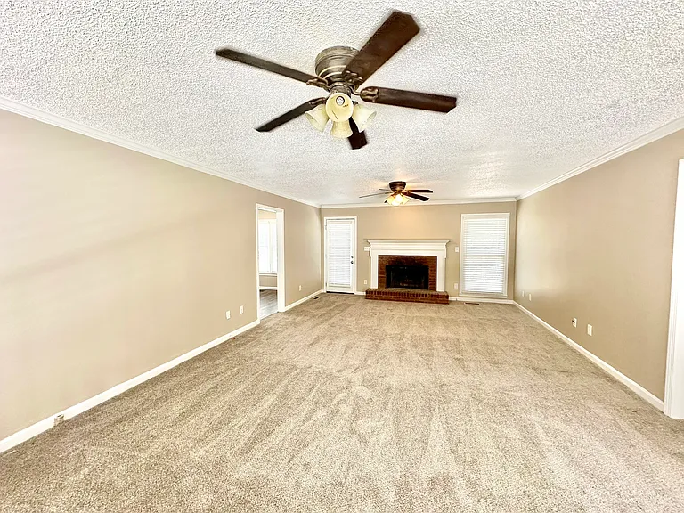 120 Southern Hills Cir — Photo 23
