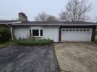 4720 Lawndale Dr, Erie, PA 16506