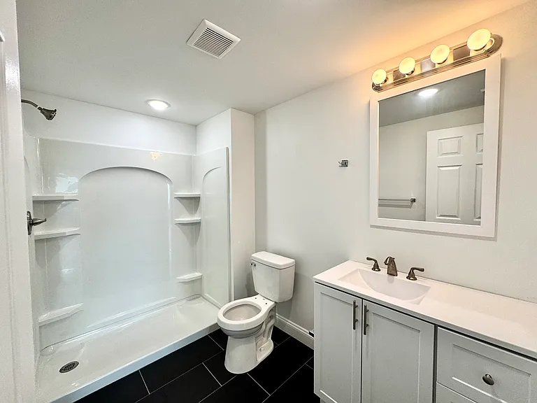 4077 Lancaster Ave #311-R — Photo 25