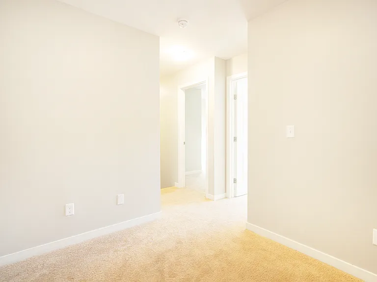 100 Southview Cres #1401 — Photo 13